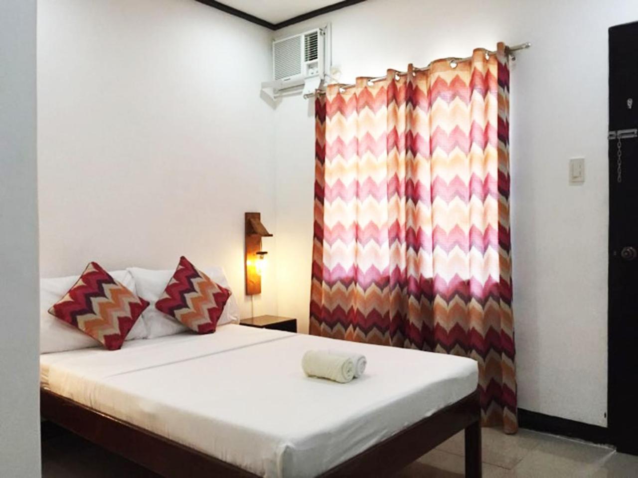 A&J Pension Puerto Princesa Eksteriør bilde